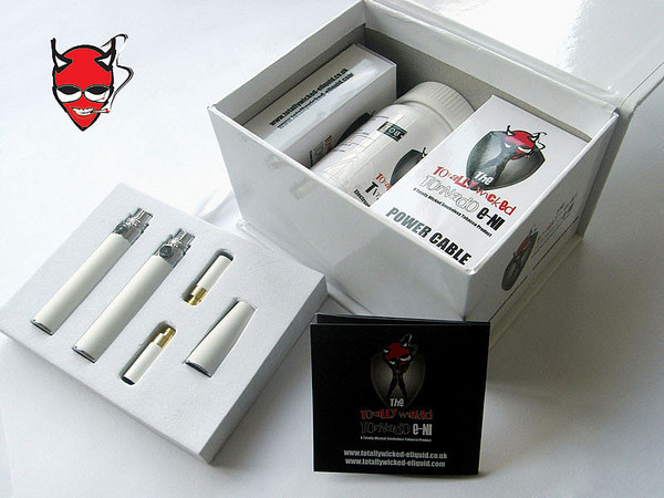 Totally Wicked TORNADO E-NI Blanco Goma